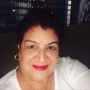 Meet your Posher, Miriam